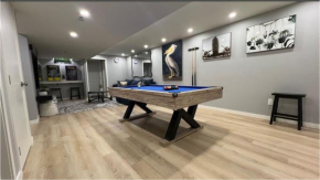 Modern 5BR, Kid-Friendly Home In Poconos with Pool Table